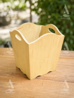 سطل چوبی روشن اتاق