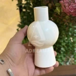 گلدان شیشه‌ای سفید