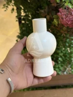 گلدان شیشه‌ای سفید