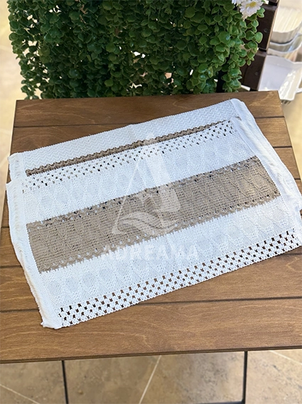 زیر بشقابی مکرومه