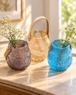 گلدان شیشه‌ای دسته چرمی